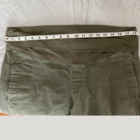 Old Navy Maternity Olive Pants size - Large - Picture 11 of 12